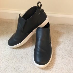 Black slip on sneakers Size 6